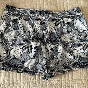 Aerie large palm print flowy short